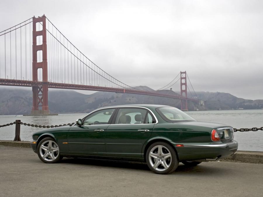  Jaguar XJ Super V8 2003 года  (фото 45 из 46)